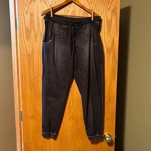 Lucy Black Jogger Pants